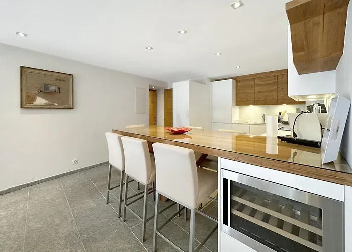 Snowstar-next To Lift And Golf-crans Montana *